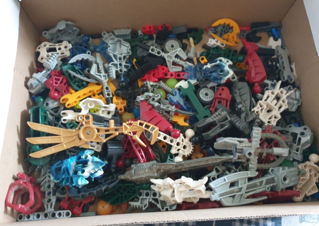 Lego bionicle conjunto