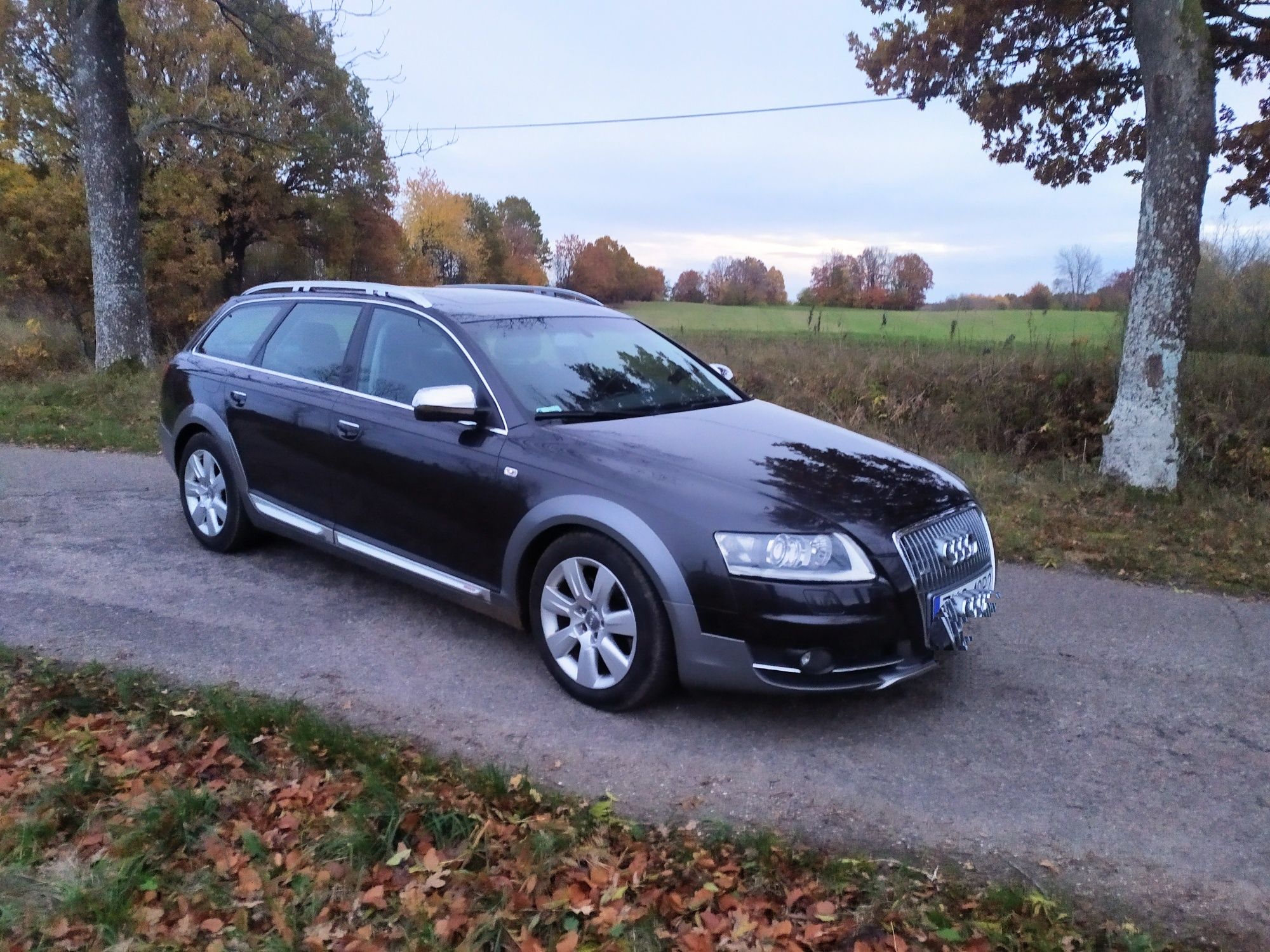 Audi A6 C6 allroad auto garażowane ,zadbane