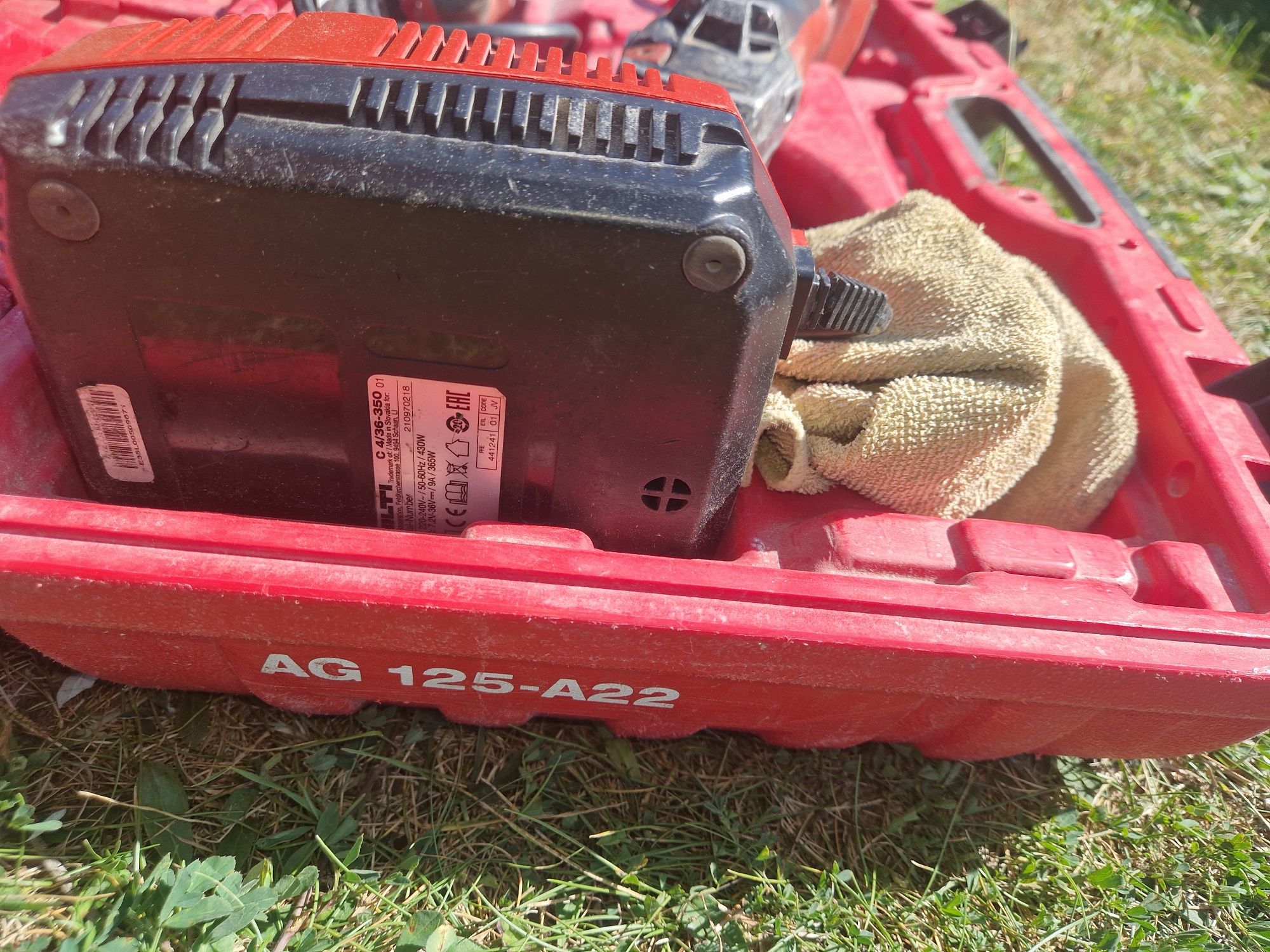 Hilti zestaw Młoto wiertarka TE-4 i szlifierka AG-125  A22