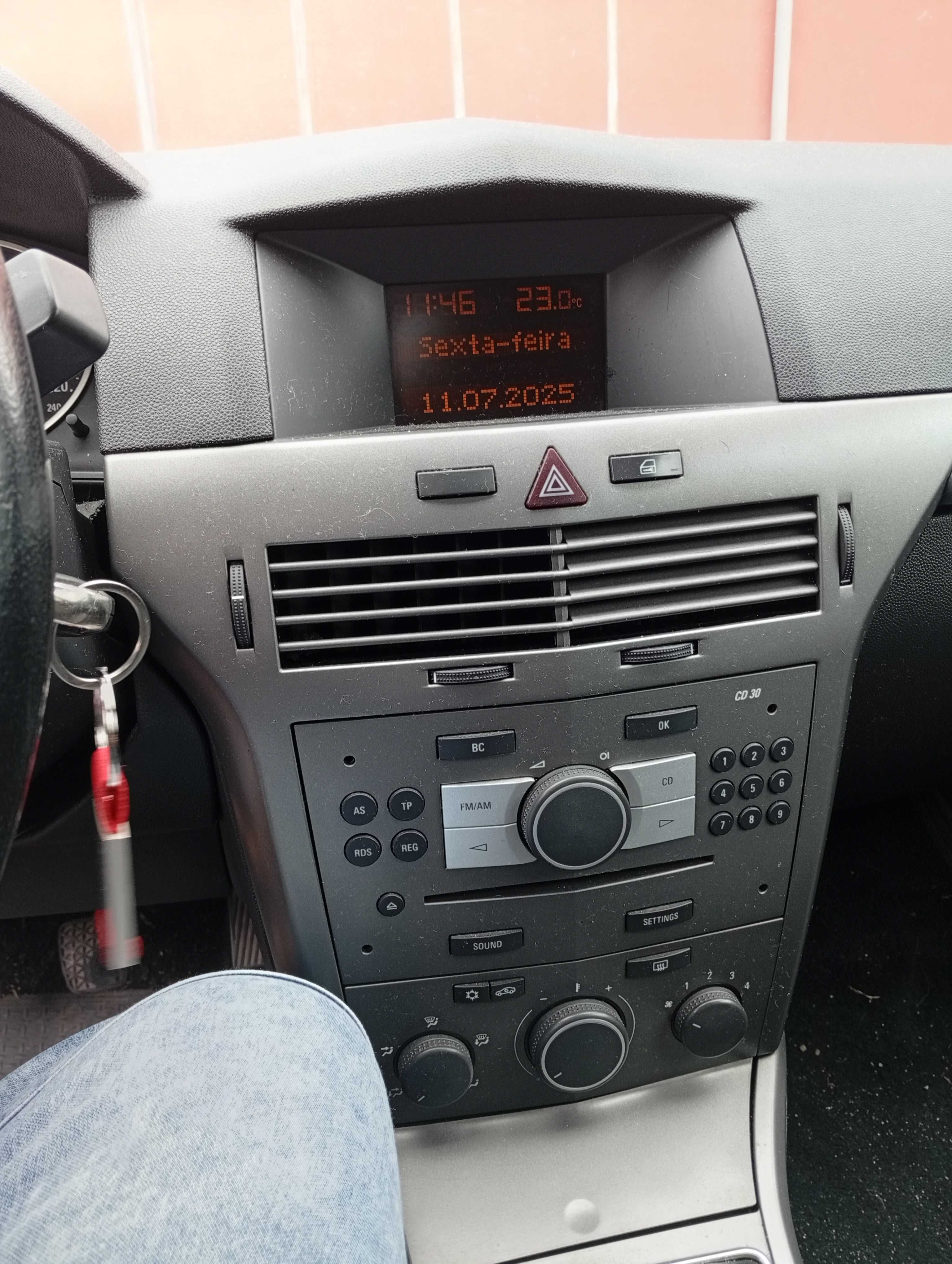 Opel Astra caravan
