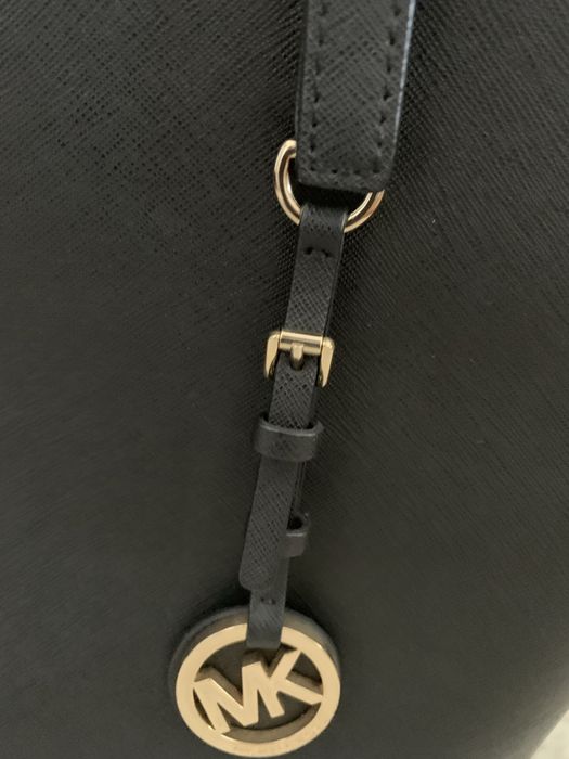 Mala Michael Kors