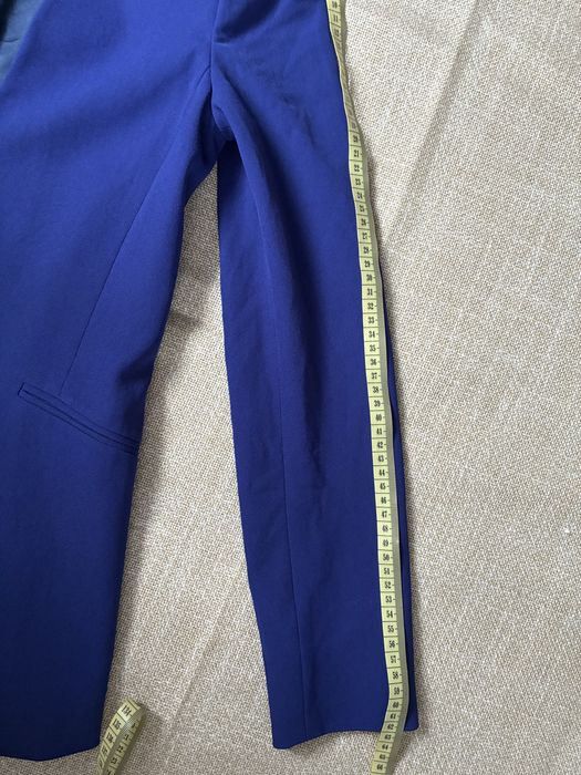Marynarka PINKO – kobaltowa, elegancka, bez zapięcia – rozmiar 40