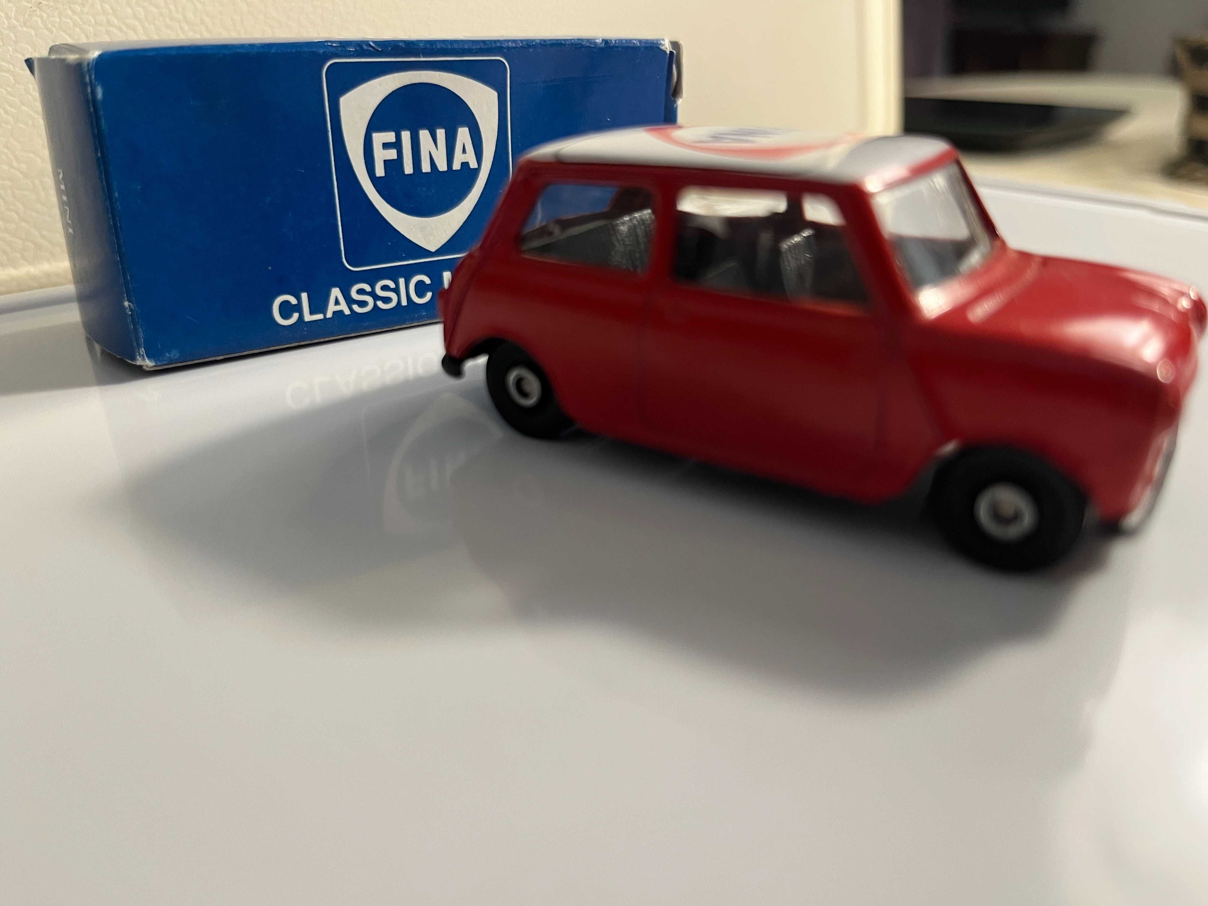 Corgi  – Mini 1000 “ Fina “ – muito bom – Esc.1/46