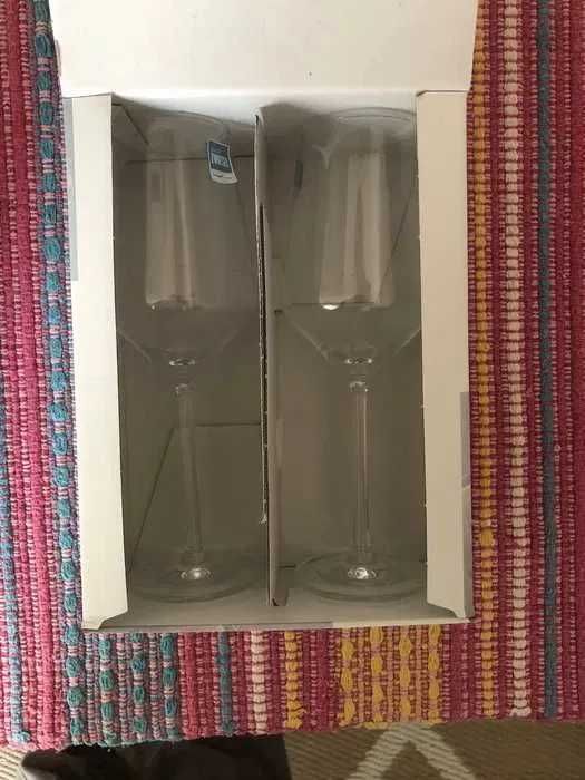 Copos vinho branco novos