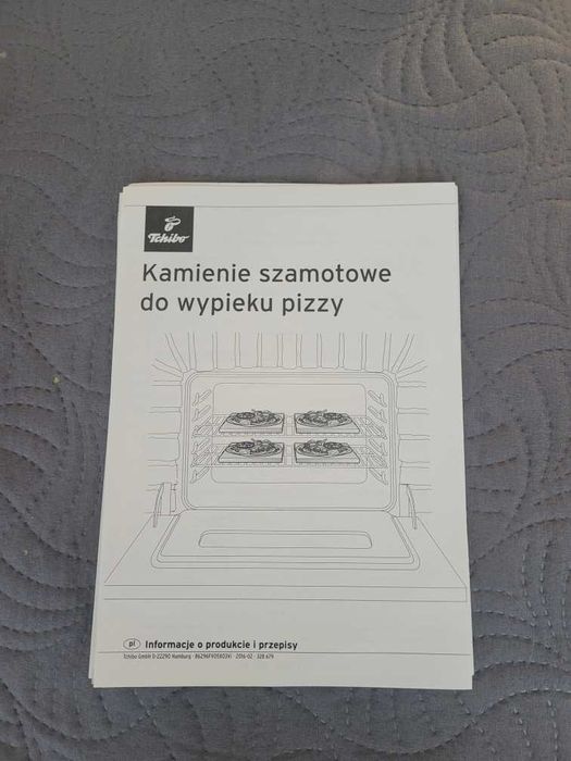 Deska i kamień szamotowy do pizzy i chleba