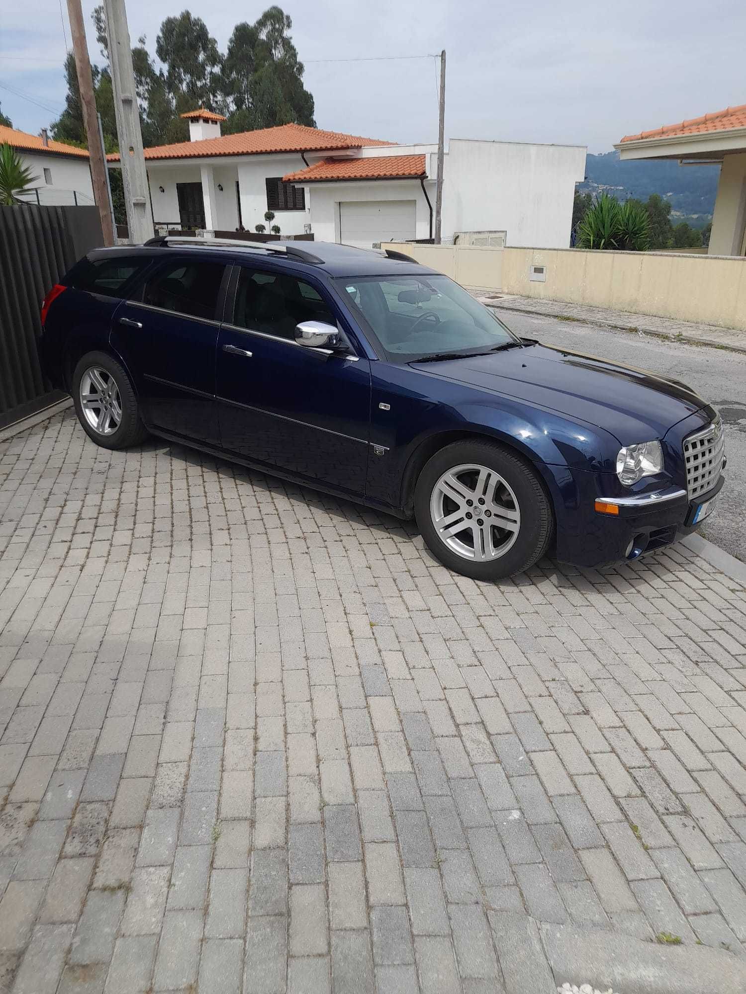 Exclusivo Chrysler 300c 2.7 V6