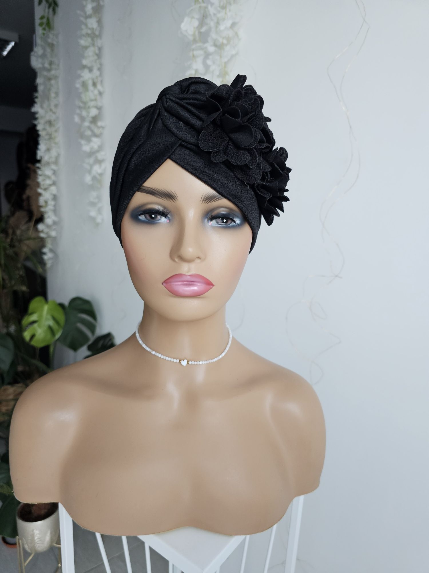 Ozdobny turban czepek czapka Ala czarny nakrycie głowy podczas leczeni