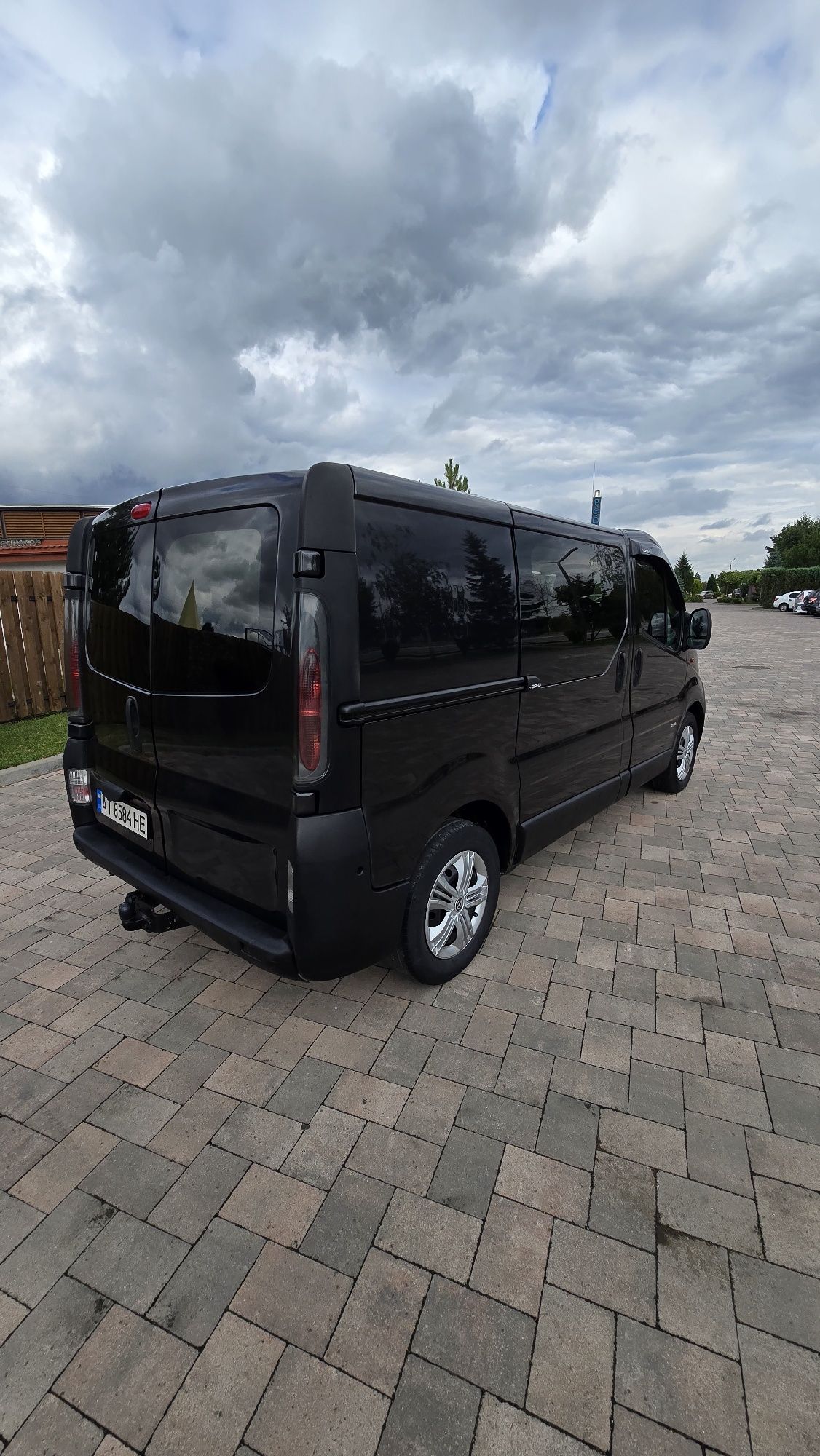 Opel vivaro, пасажир, бус.