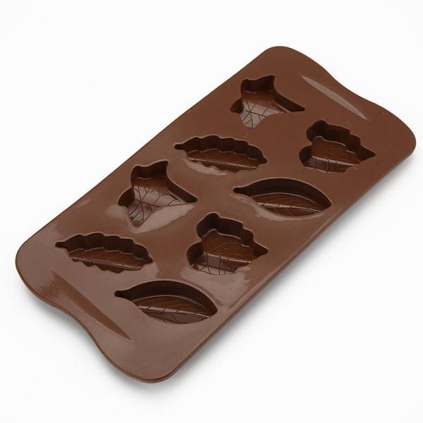 Силіконова форма для цукерок, шоколаду, карамелі "Листя" 8 осередків