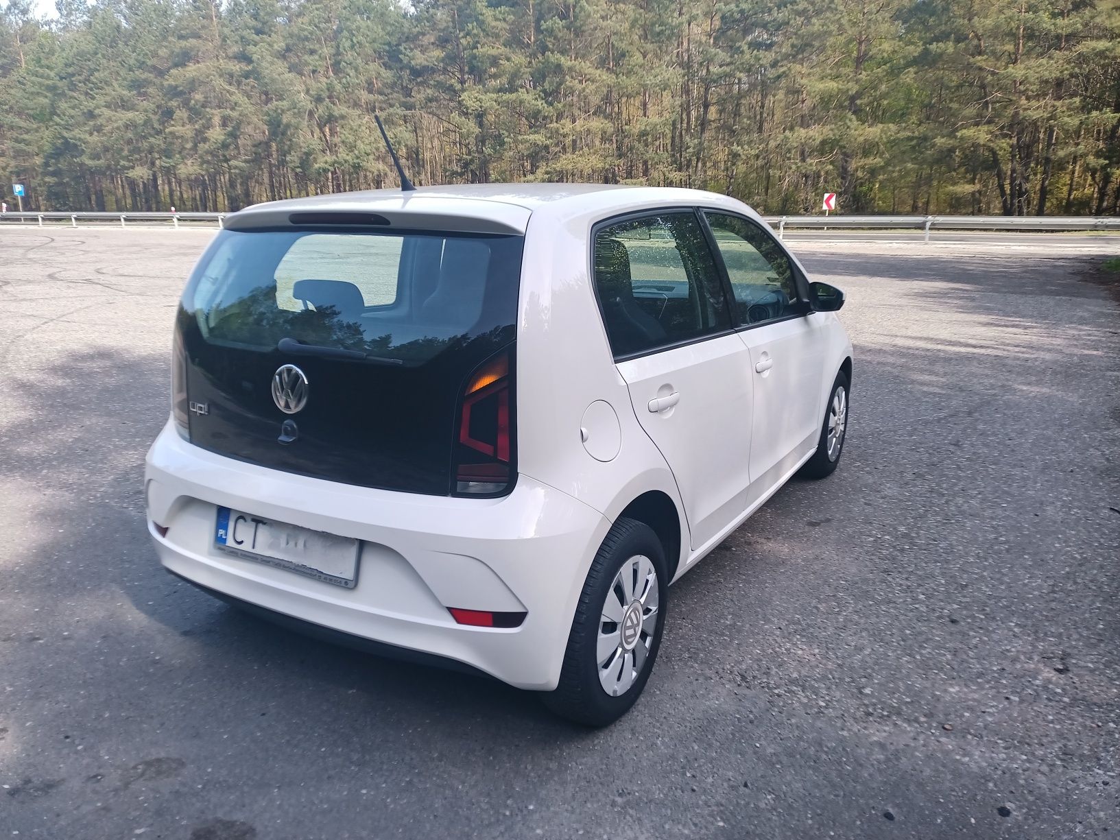 Volkswagen Up 1.0.  2019r. Polski salon