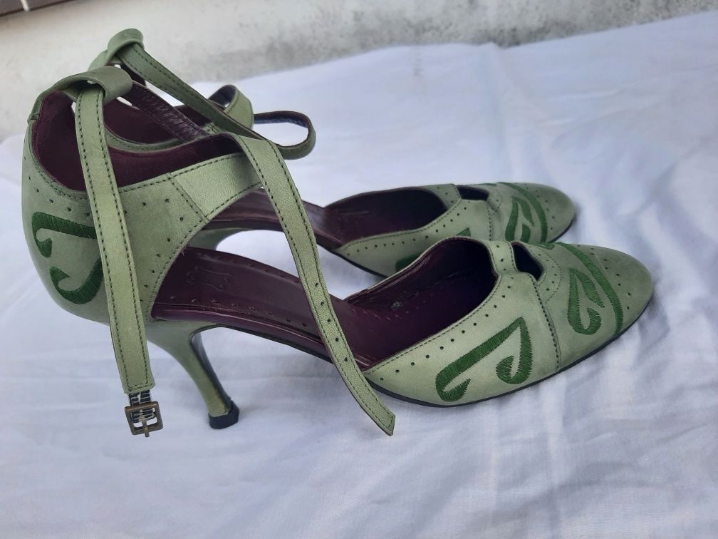 pantofelki damskie, zielone, obcasy,  ESPRYT, faith