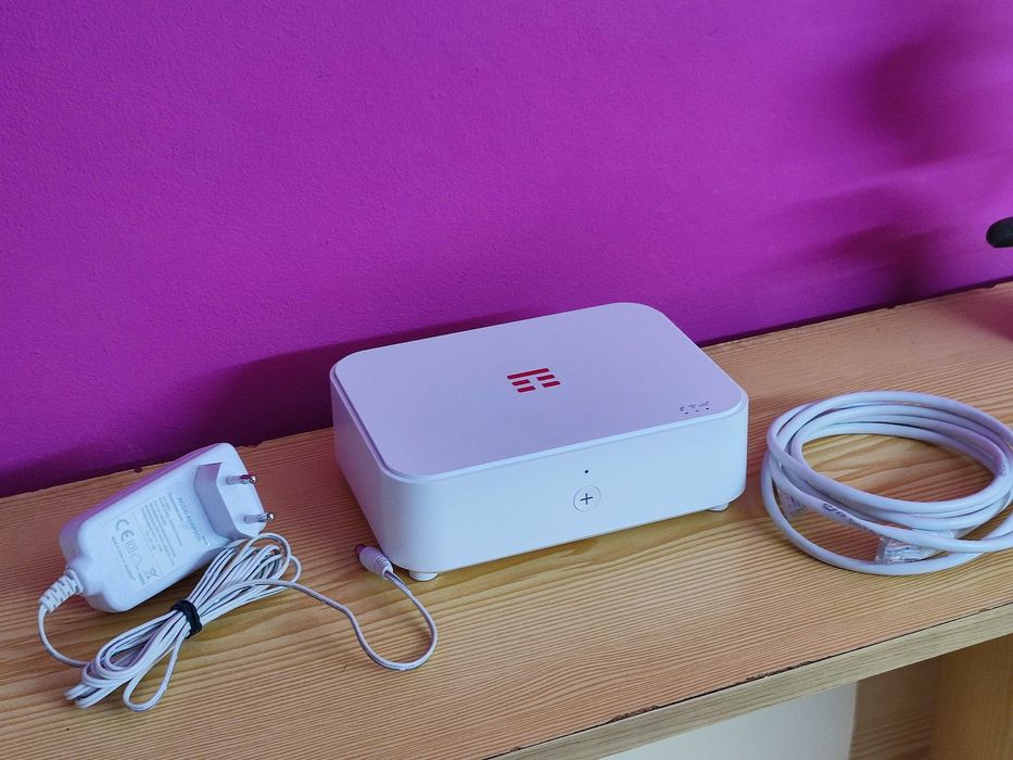 600mbps Askey RTL 6100 Router 4G+