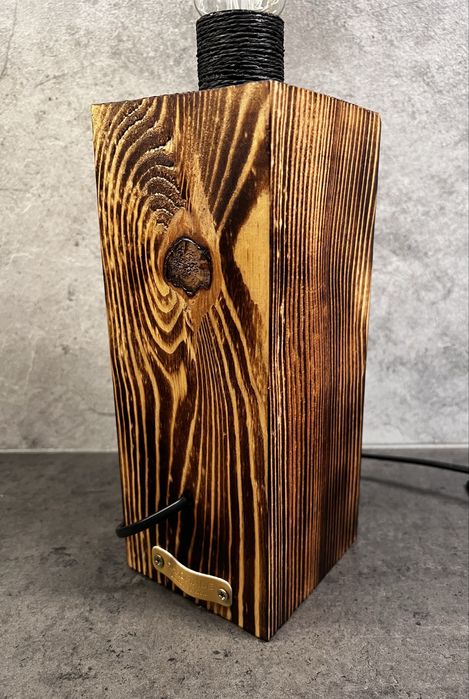 Lampa / Lampka z drewna do biura, salonu, sypialni recznie wykonana.