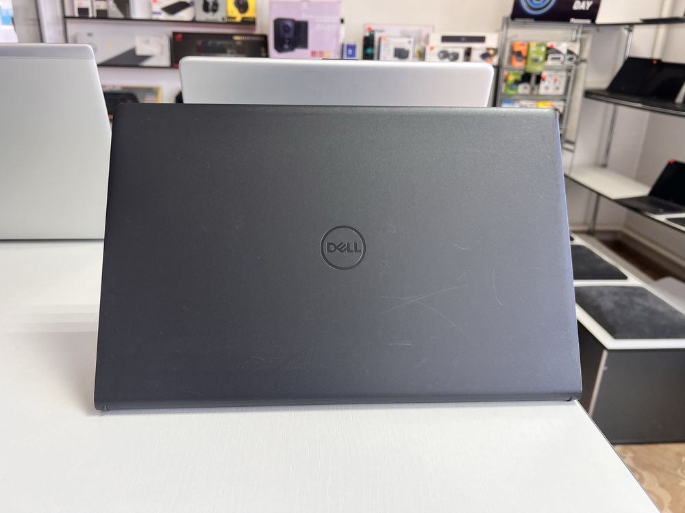 Уцінка / Dell Inspirion 3515 / Ryzen 5 / 8Gb / 256 SSD / IPS / 15.6