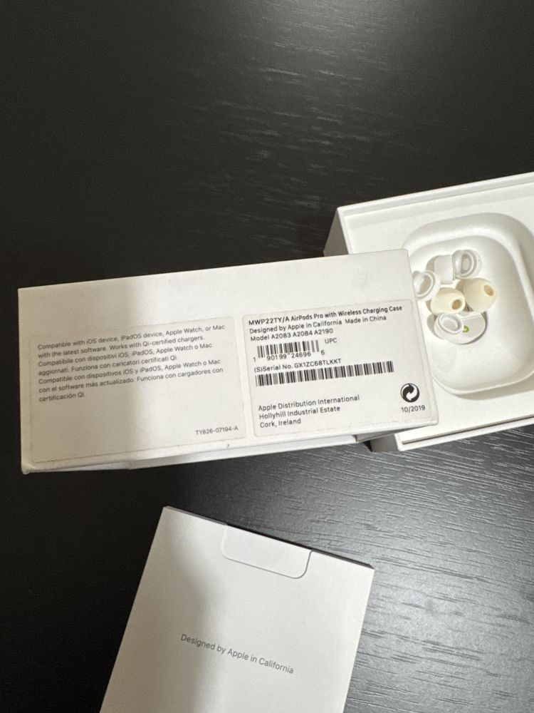 Estojo carregamento AirPods Pro 2 (com auriculares avariados – peças)