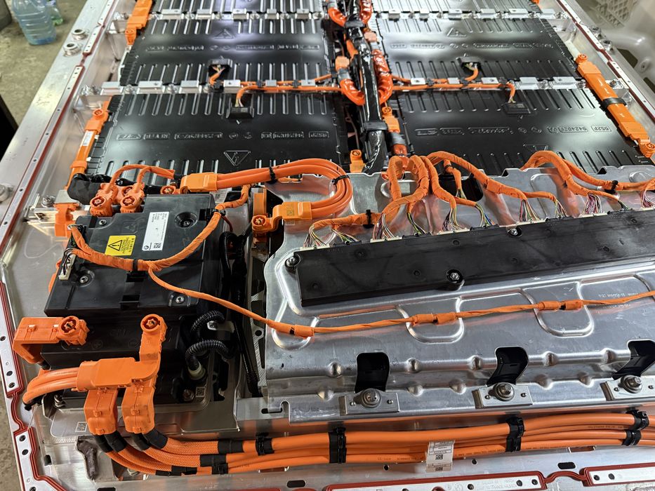 Ремонт та відновлення BMW SME ix ix1 ix3 i4 i5 i7