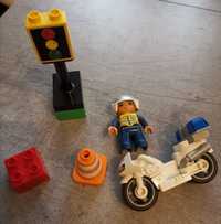 Lego Duplo policjant i motor nr 5679