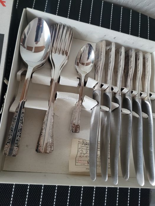 Sprzedam  śliczne  zestawy