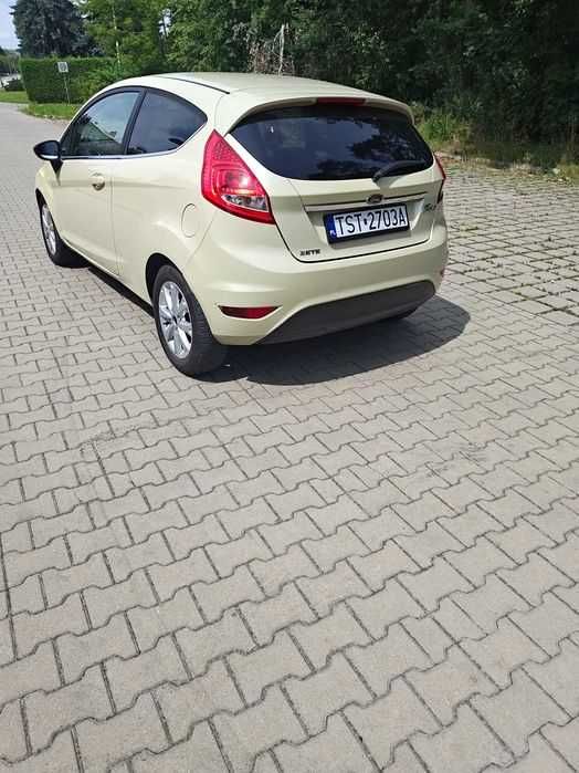 Sprzedam Ford Fiesta MK7 2009