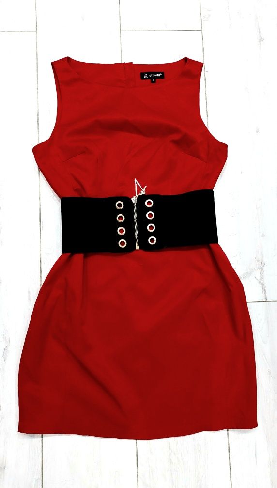 Attentif elegancka czerwona sukienka  roz. M