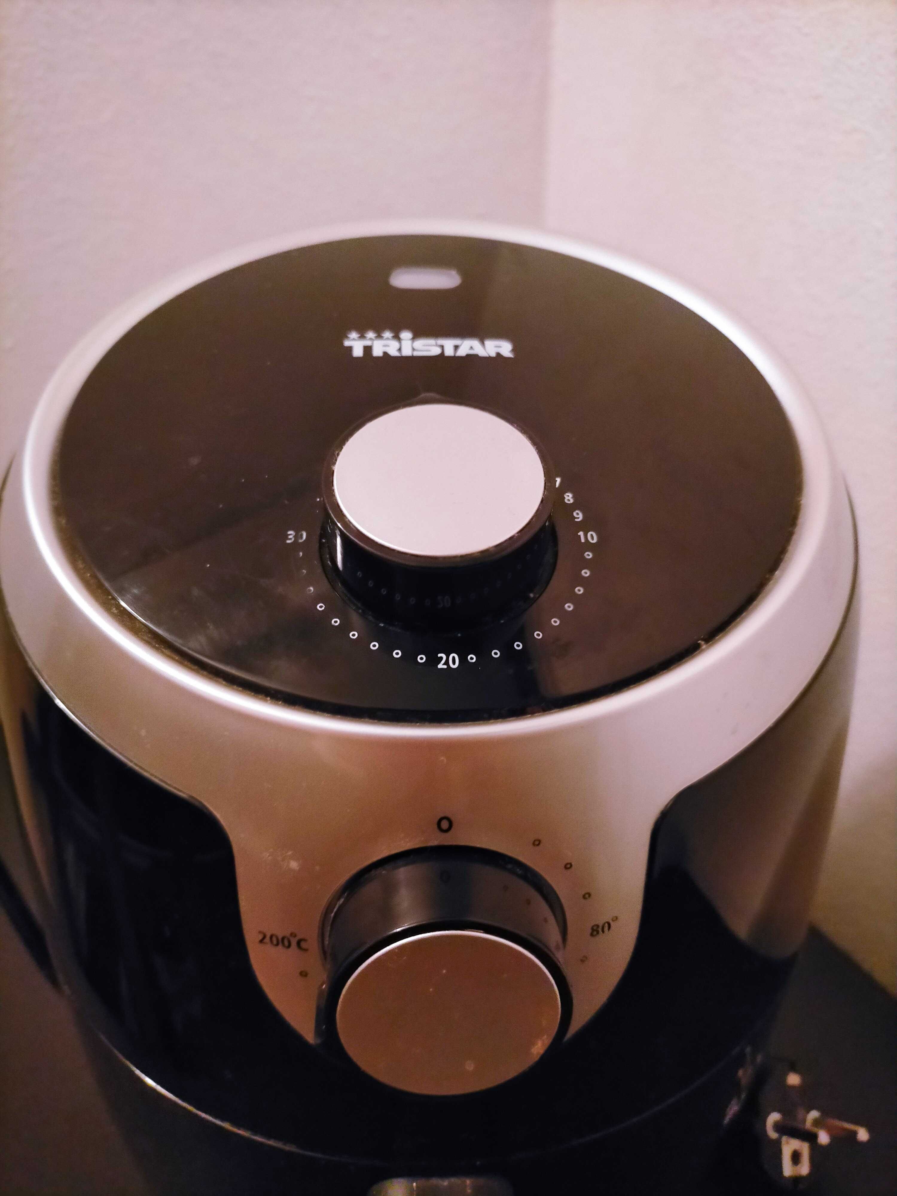 Airfryer Tristar compacta e funcional