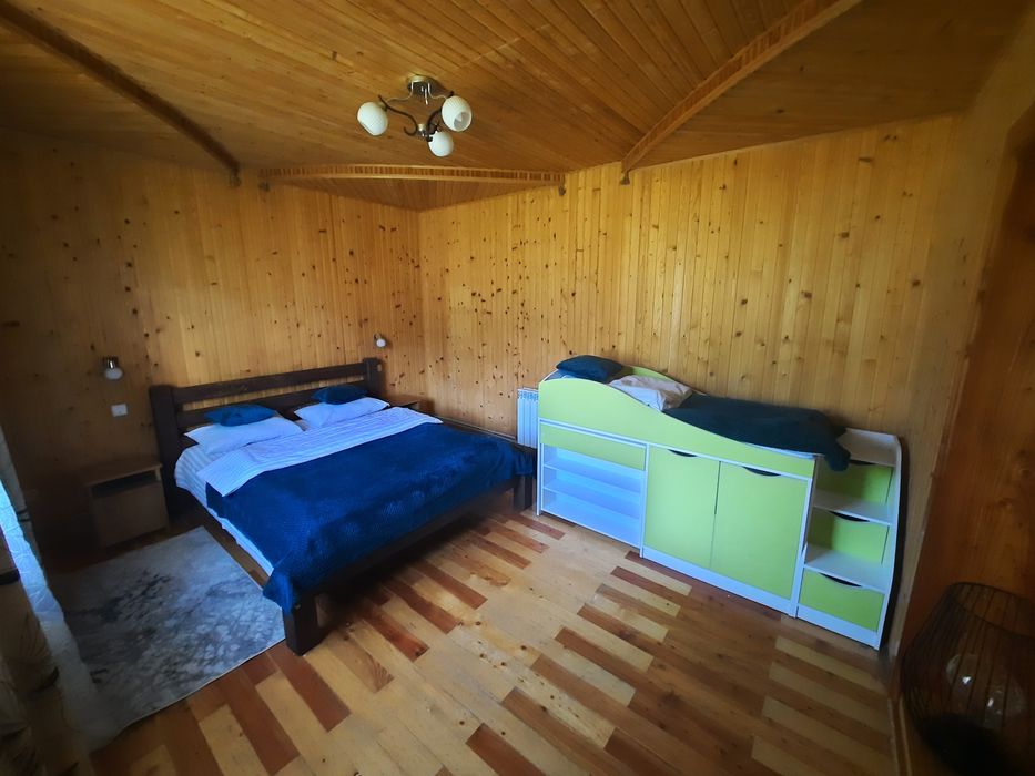 Котедж "Карпатський двір" .Відпочинок в карпатах.Оренда будинку