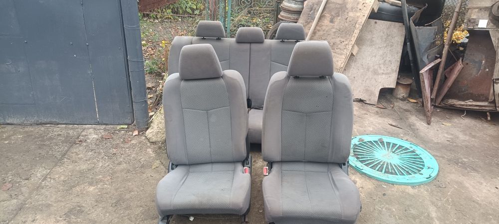 Сидения от Мазда 323 и ВАЗ 2110