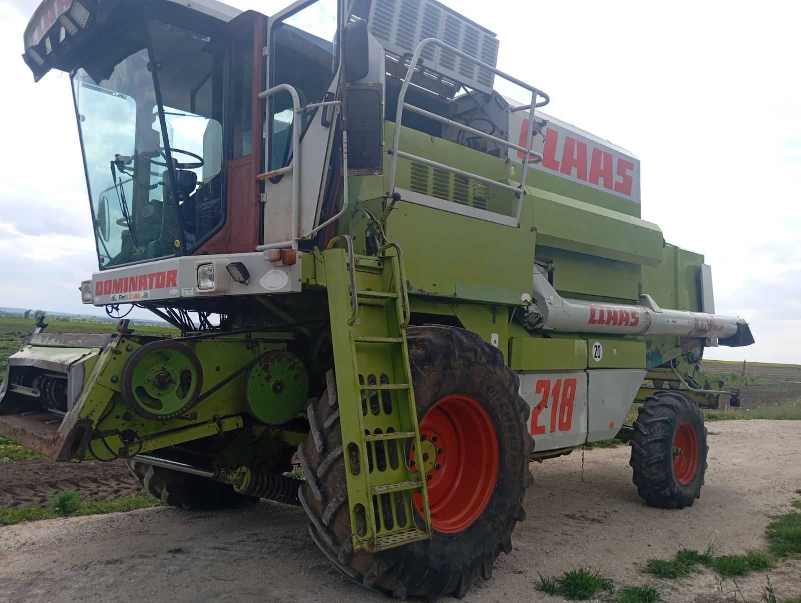 Комбайн Claas Mega 218