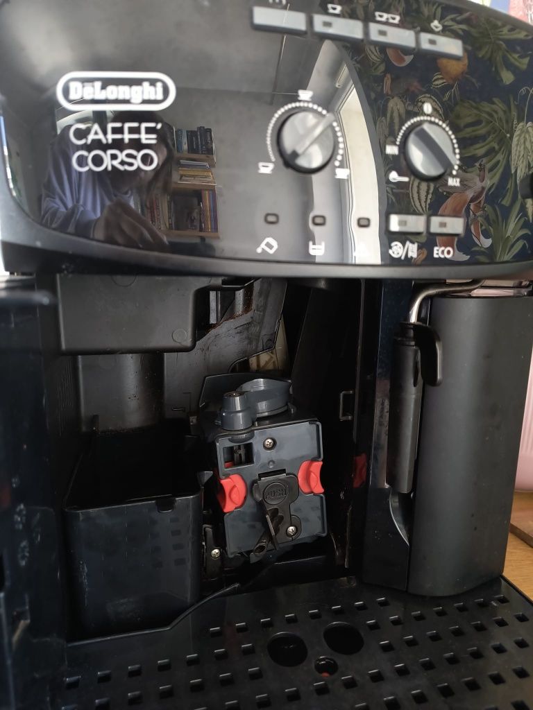 Ekspres automatyczny Delonghi Magnifica Esam2600 caffe corso