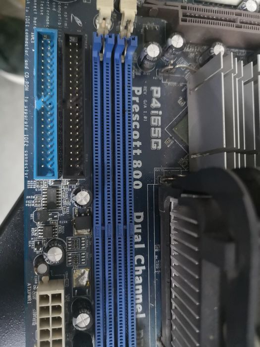 Board ASRock P4i65G