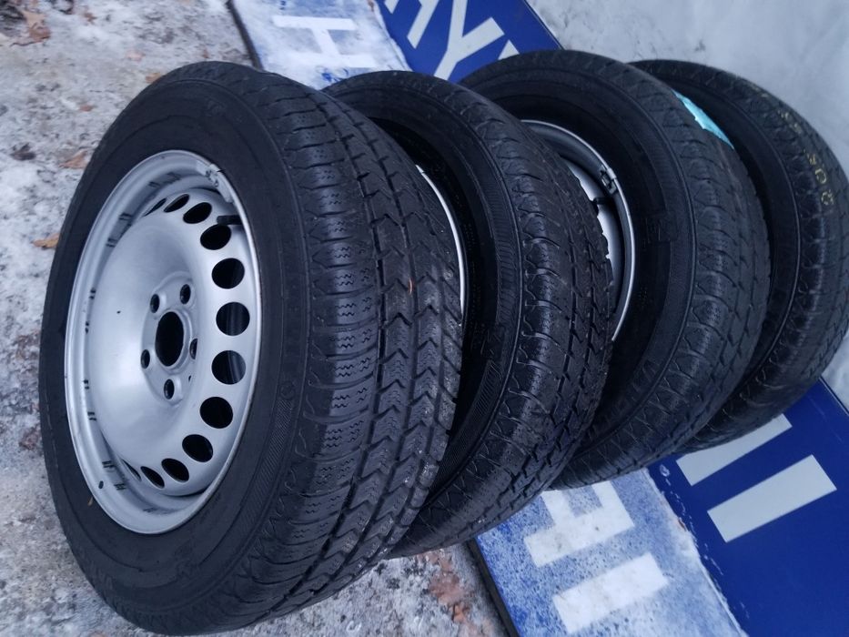 Шини 205.65.16с в зборі Т5 Volkswagen