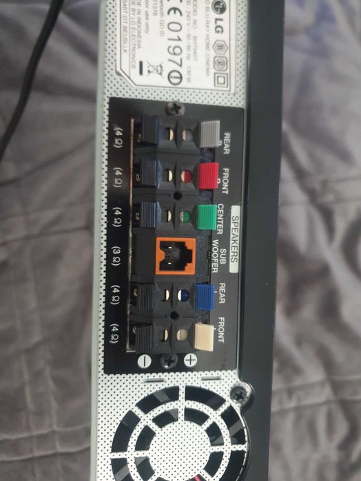 Colunas Altas Tallboy LG (4 un.) + Leitor Blu-ray BH7540 (Defeito)