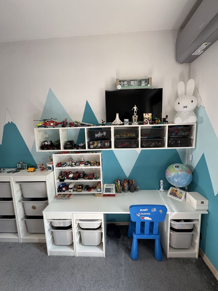 Meble zestaw Ikea do pokoju dziecięcego TROFAST biurko regał półki