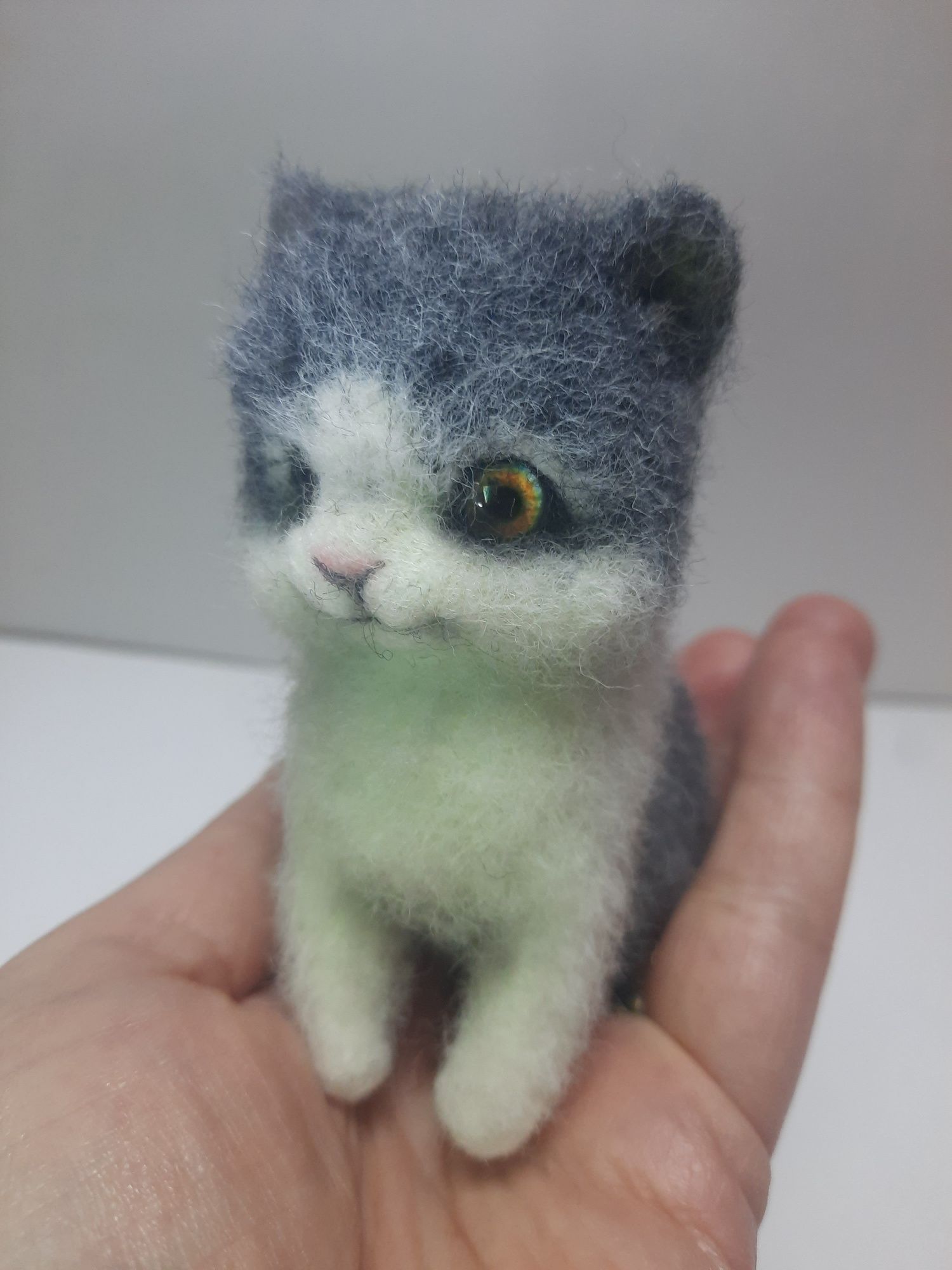 Валяная игрушка котенок, валяне кошеня