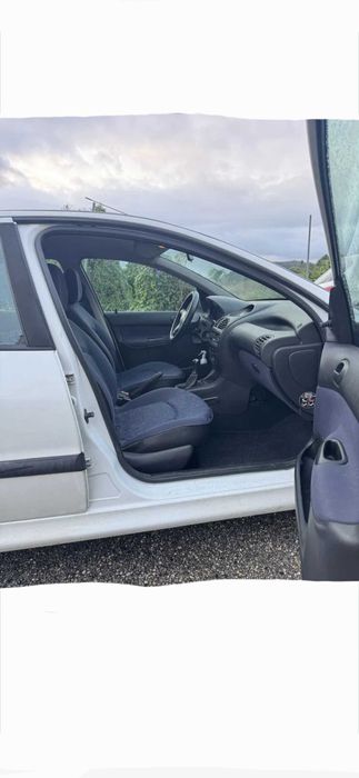 Peugeot 206 1.1  A/C