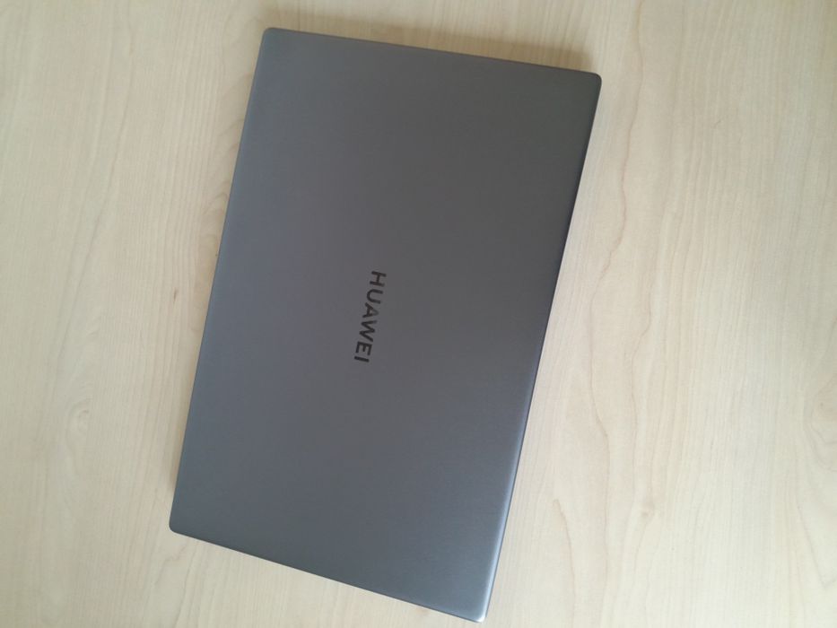Huawei matebook d15