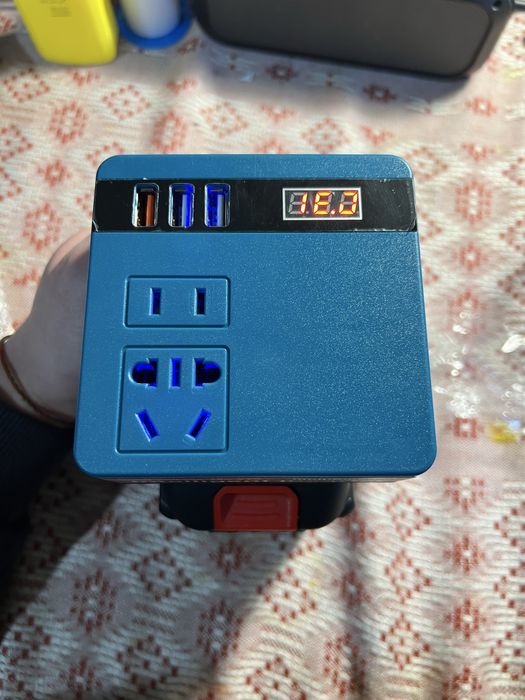 Зарядна станція 200Wh 220 вольт постійний струм