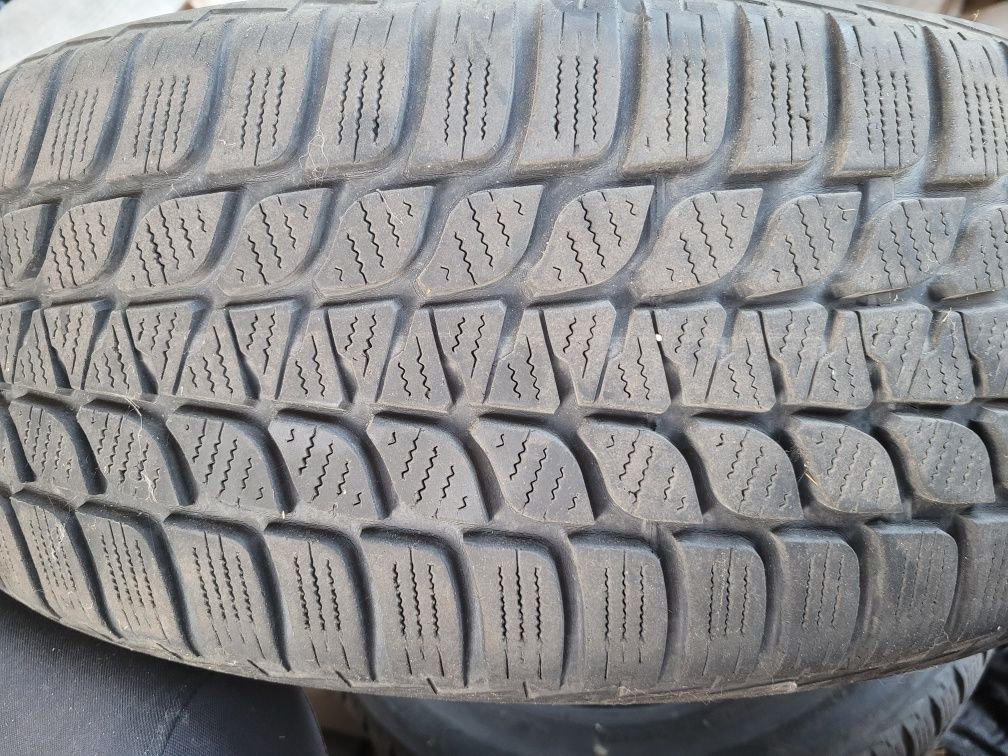 Opony Bridgestone Blizzak 205/55 r17