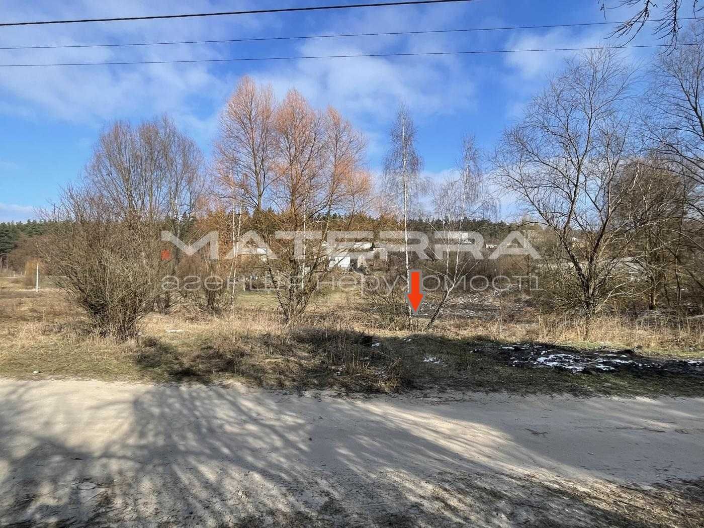 Малютянка ділянка 10 соток забудова, ліс озеро