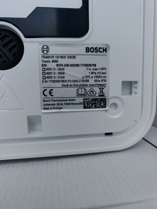 Проточний водонагрівач Bosch Tronic 4000 15/18/21 ( Заводський брак) )