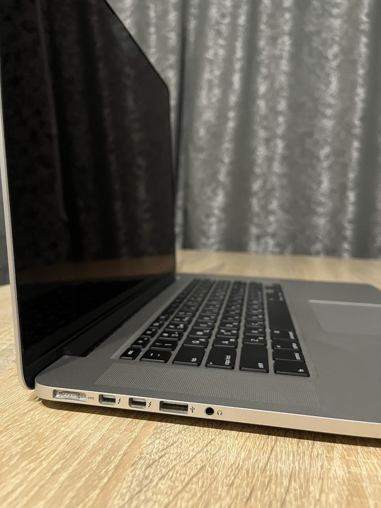 Macbook Pro Retina  СУПЕР ЦІНА! A1398 2015 i7 2.2Ghz | 16Gb Ram