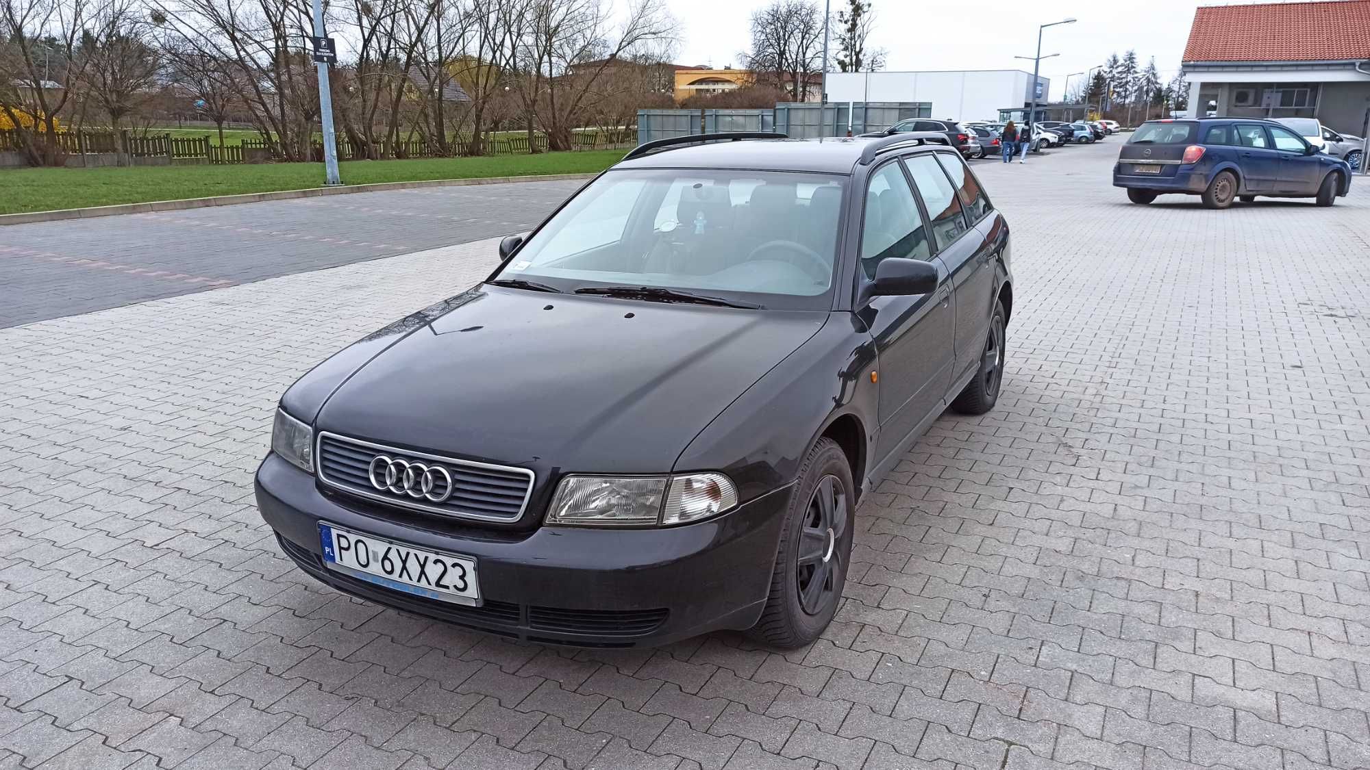 audi a4 b5 1.6 benzyna