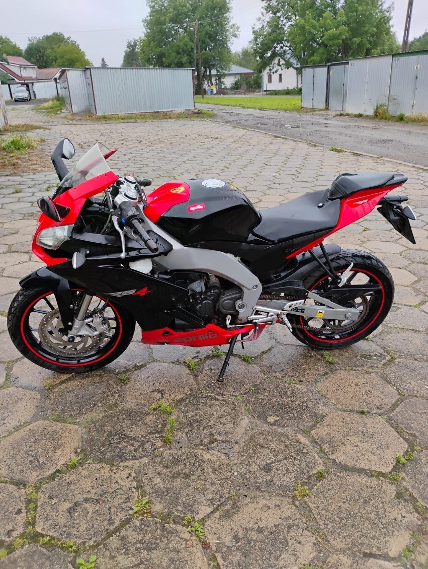 Motocykl Aprilia