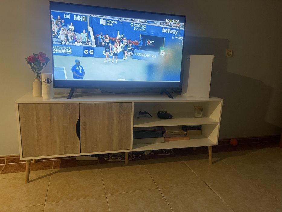 Aparador tv novo