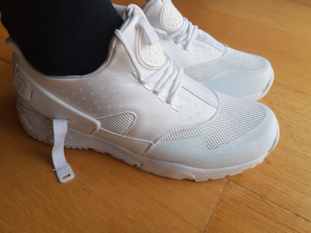 Sapatilhas Nike Huarache brancas