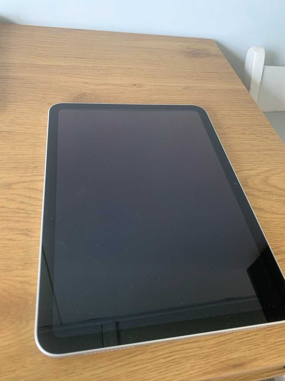 Apple iPad 10. generacji 10.9” 64 GB Wi‑Fi – Stan idealny