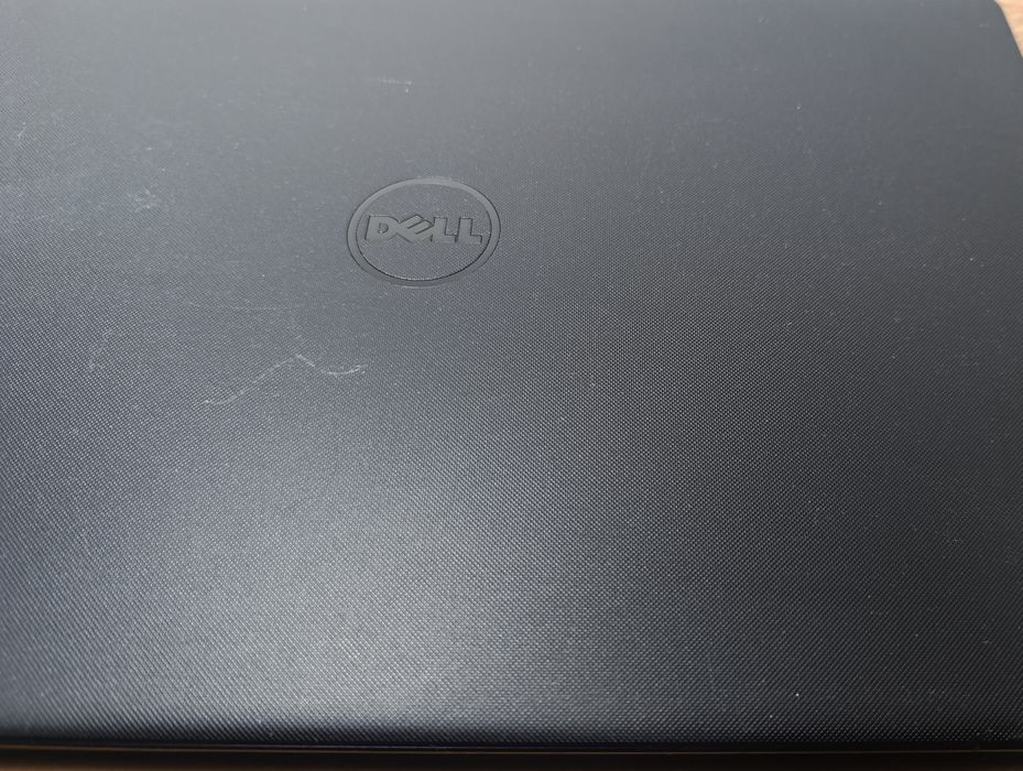 15'6 ноутбук Dell Inspiron/i5-7200U/8GB DDR4/256GB SSD/Батарея 3години