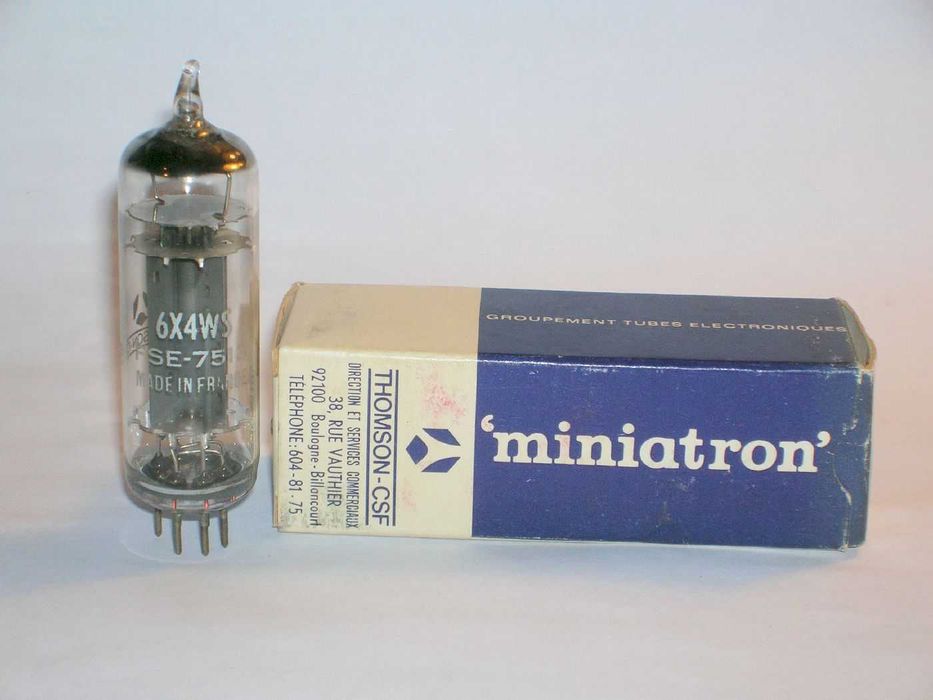 6X4 / EZ90 válvula electrónica rectificadora, nova de stock antigo.