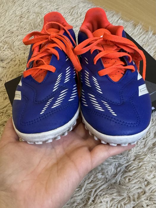 Сороконіжки Adidas. Оригінал! З оф.магазину. Розмір 37. Стан нових!