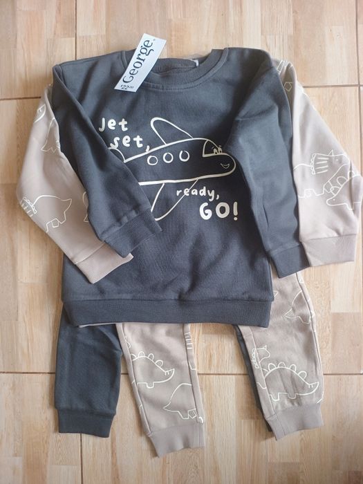 Новий набір костюмів George